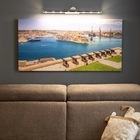 Modern 1br Maisonette With Back Yard - Close To Manoel Island Saint Julians & Tigne Shopping Mall Gzira