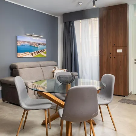 Modern 1br Maisonette With Back Yard - Close To Manoel Island Saint Julians & Tigne Shopping Mall *