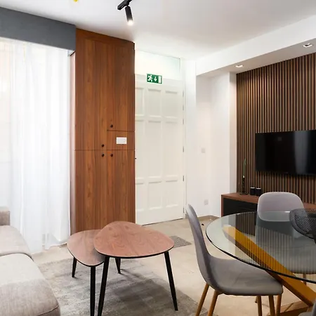 Modern 1br Maisonette With Back Yard - Close To Manoel Island Saint Julians & Tigne Shopping Mall