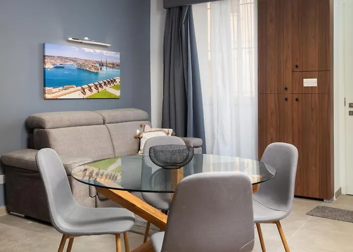 Modern 1br Maisonette With Back Yard - Close To Manoel Island Saint Julians & Tigne Shopping Mall *