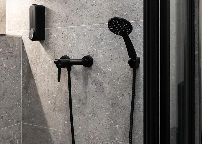 Modern 1br Maisonette With Back Yard - Close To Manoel Island Saint Julians & Tigne Shopping Mall *