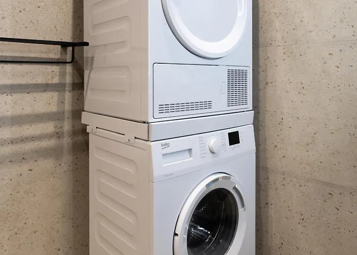 Modern 1br Maisonette With Back Yard - Close To Manoel Island Saint Julians & Tigne Shopping Mall Gzira