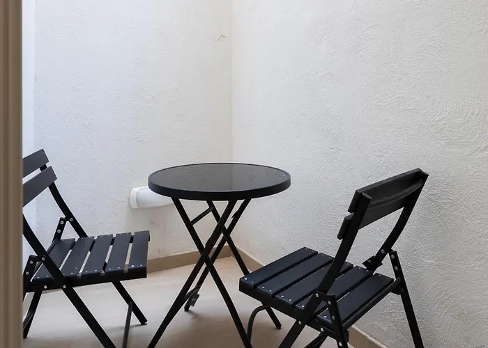 Modern 1br Maisonette With Back Yard - Close To Manoel Island Saint Julians & Tigne Shopping Mall * Gzira