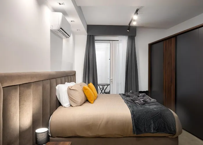 Tatil Evi Modern 1br Maisonette With Back Yard - Close To Manoel Island Saint Julians & Tigne Shopping Mall